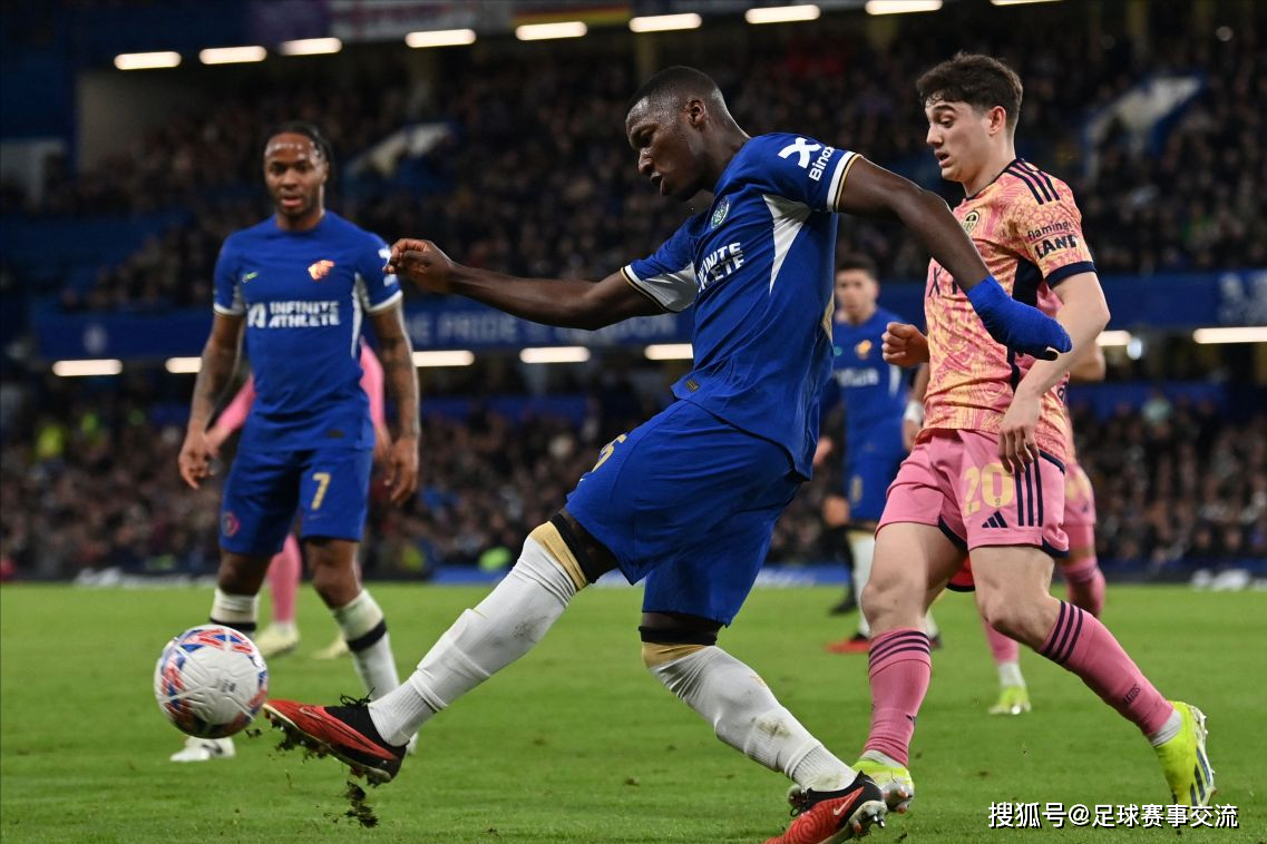 包含赛地聚焦——欧联国际比赛日热度飙升；切尔西复出首秀；压力陡增；训练强度明显提升的词条