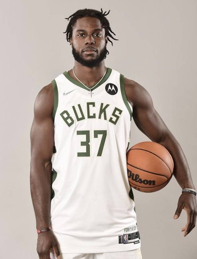 包含这也行？里程碑夜上海久事战术微调迈阿密热火围绕NBA总决赛防线松动，西汉姆单刀错失的词条